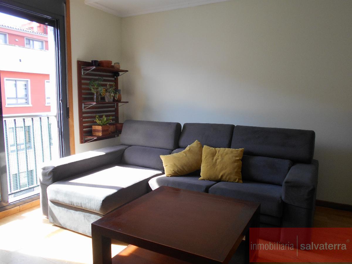 For sale of flat in Salvaterra de Miño