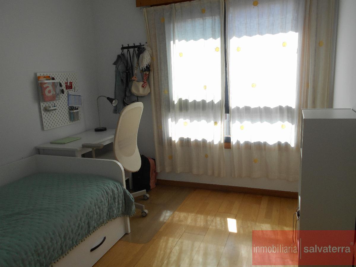 For sale of flat in Salvaterra de Miño