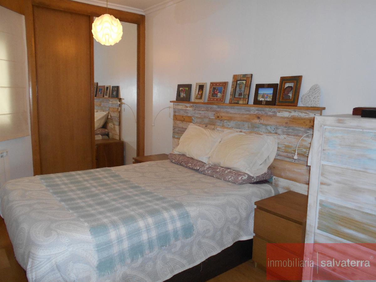 For sale of flat in Salvaterra de Miño