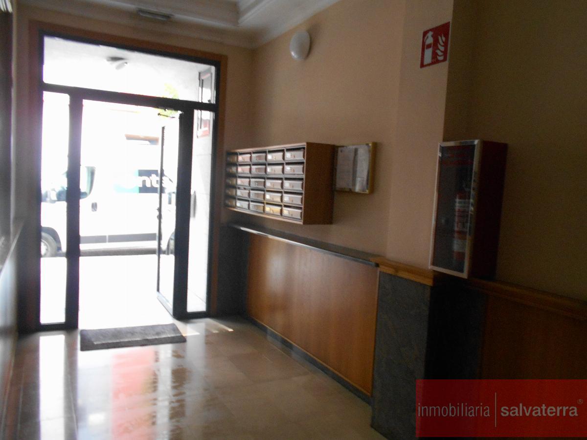 For sale of flat in Salvaterra de Miño
