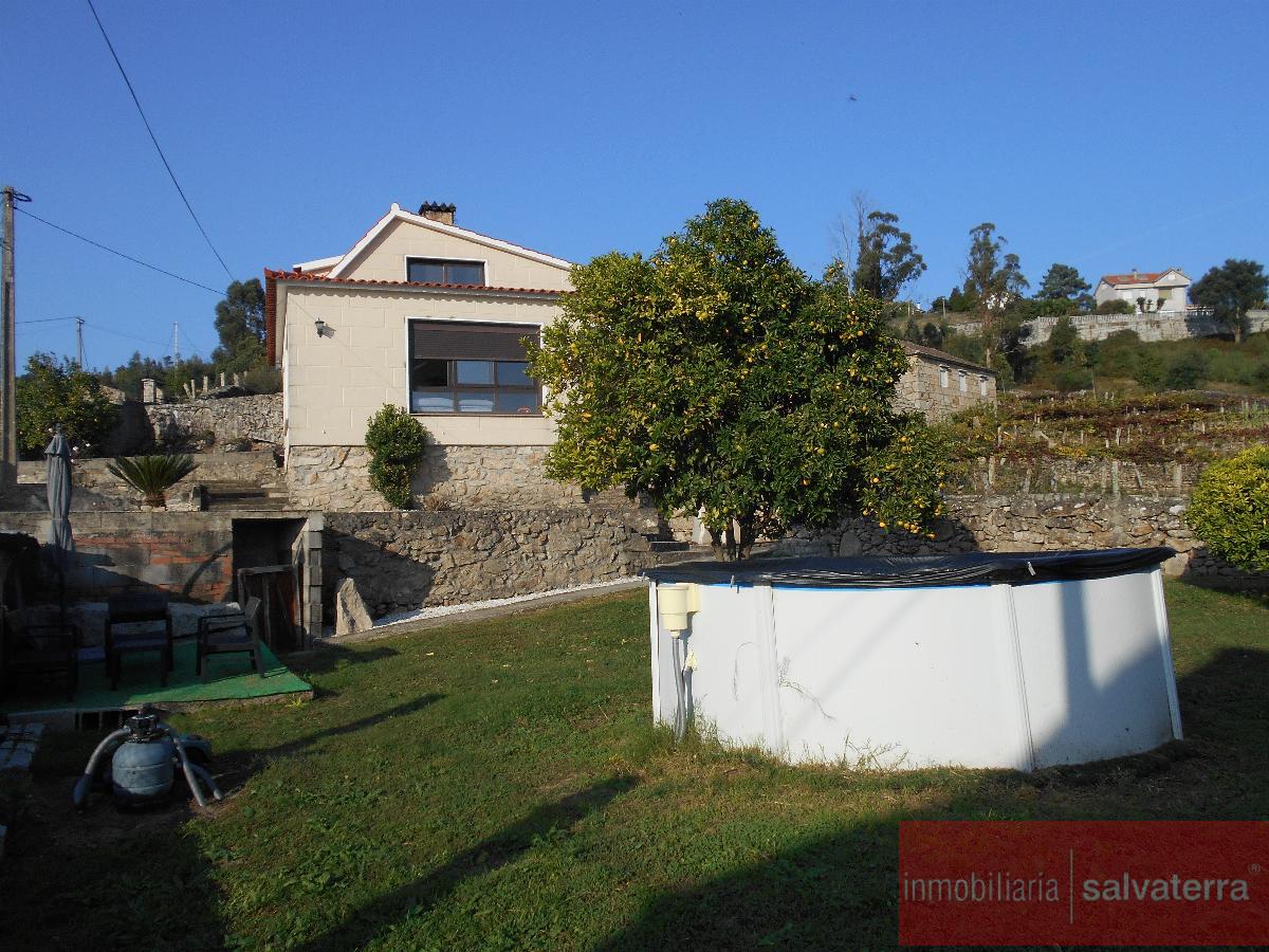 For sale of house in Neves As