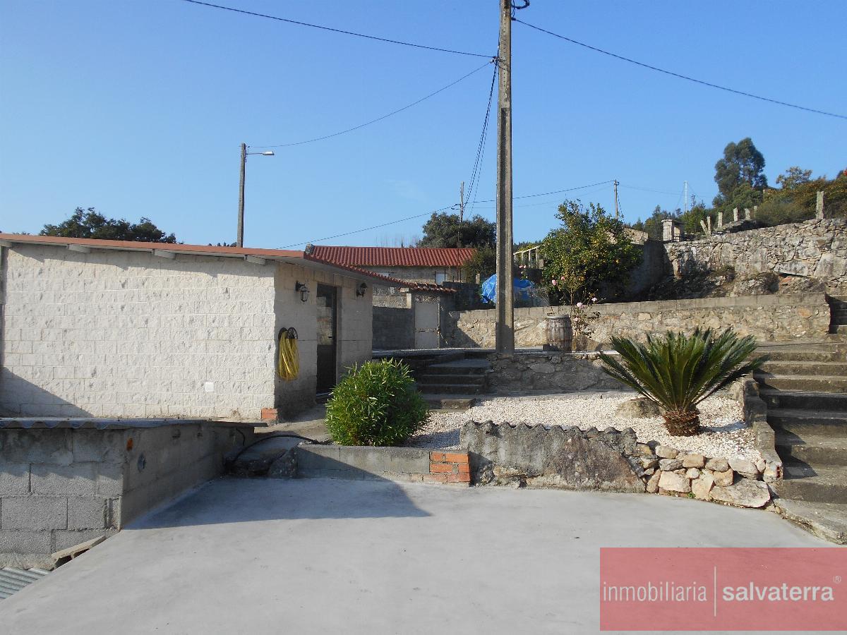 For sale of house in Neves As