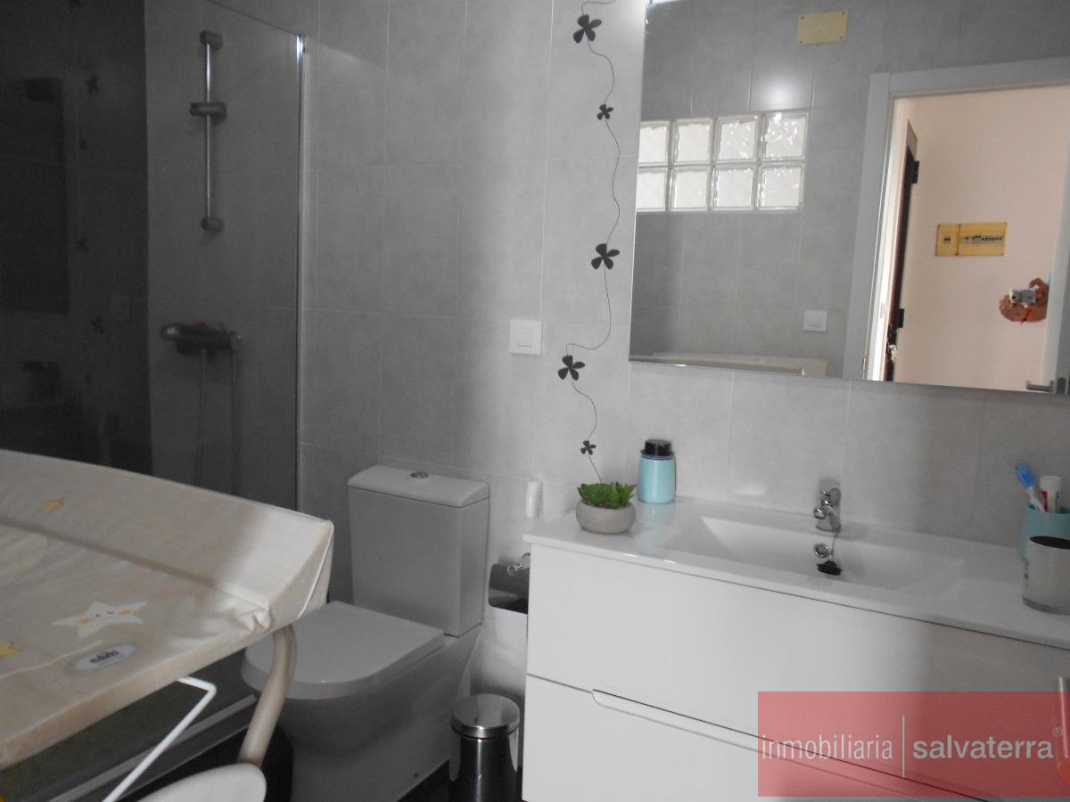 For sale of house in Neves As