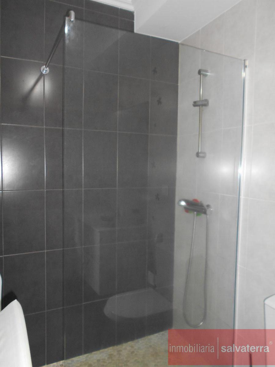 For sale of house in Neves As