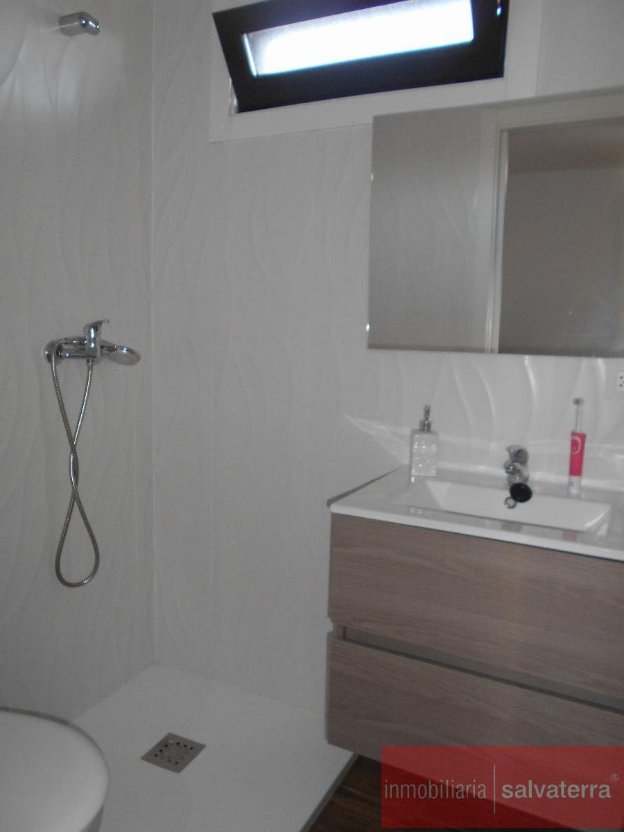 For sale of house in Neves As