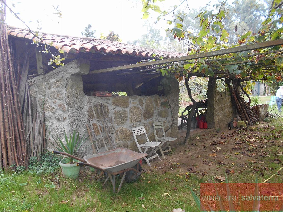 For sale of house in Salvaterra de Miño