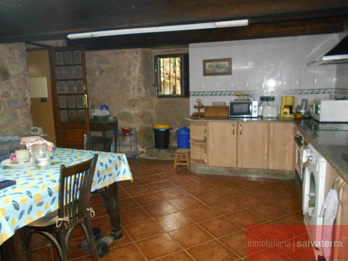For sale of house in Salvaterra de Miño