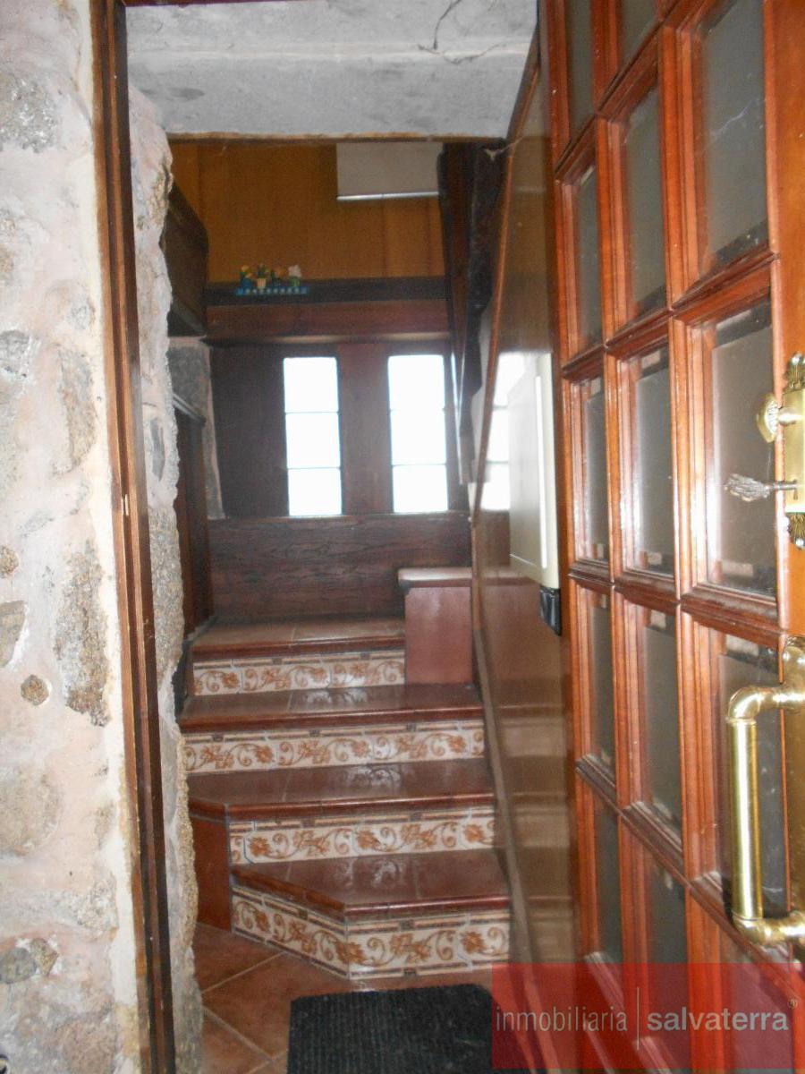 For sale of house in Salvaterra de Miño