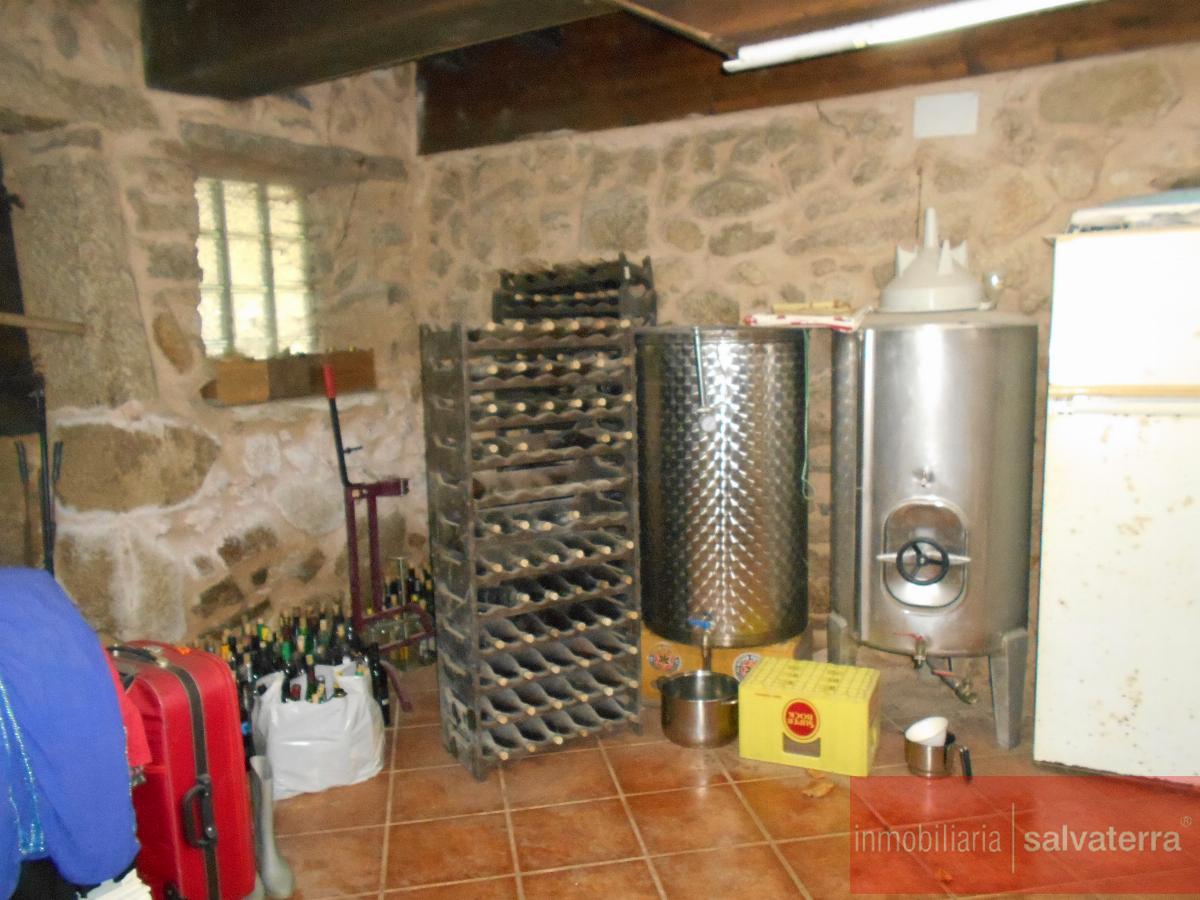 For sale of house in Salvaterra de Miño