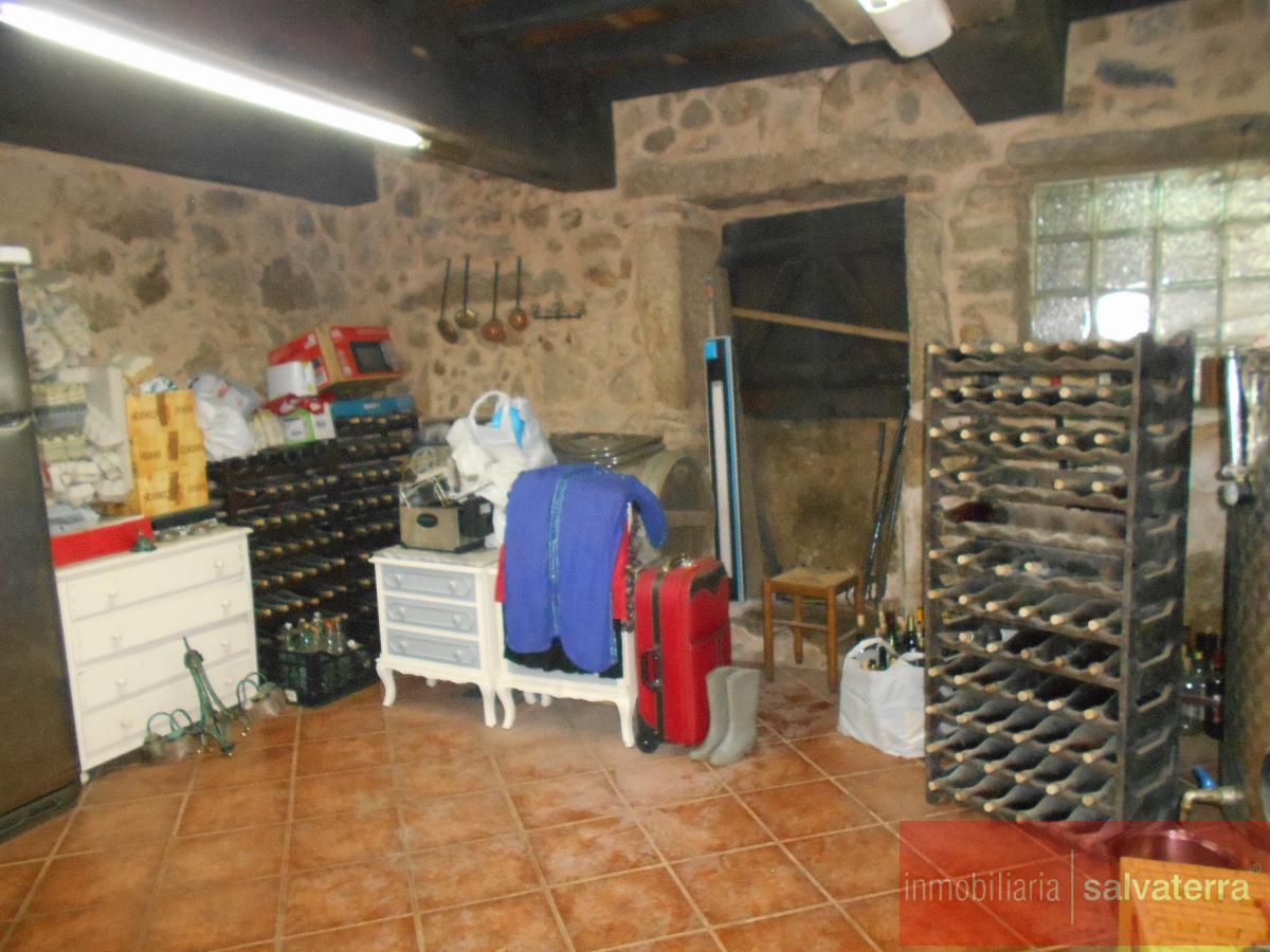 For sale of house in Salvaterra de Miño