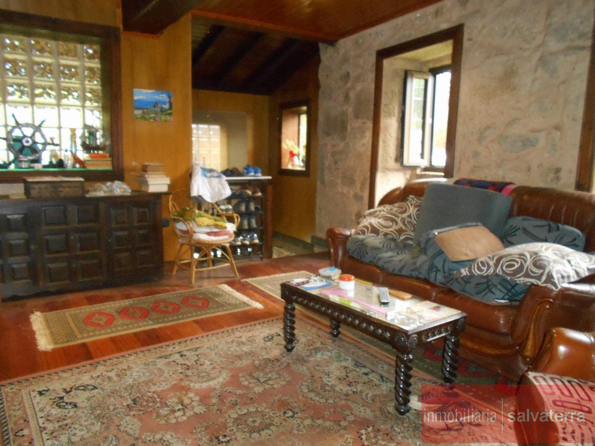 For sale of house in Salvaterra de Miño