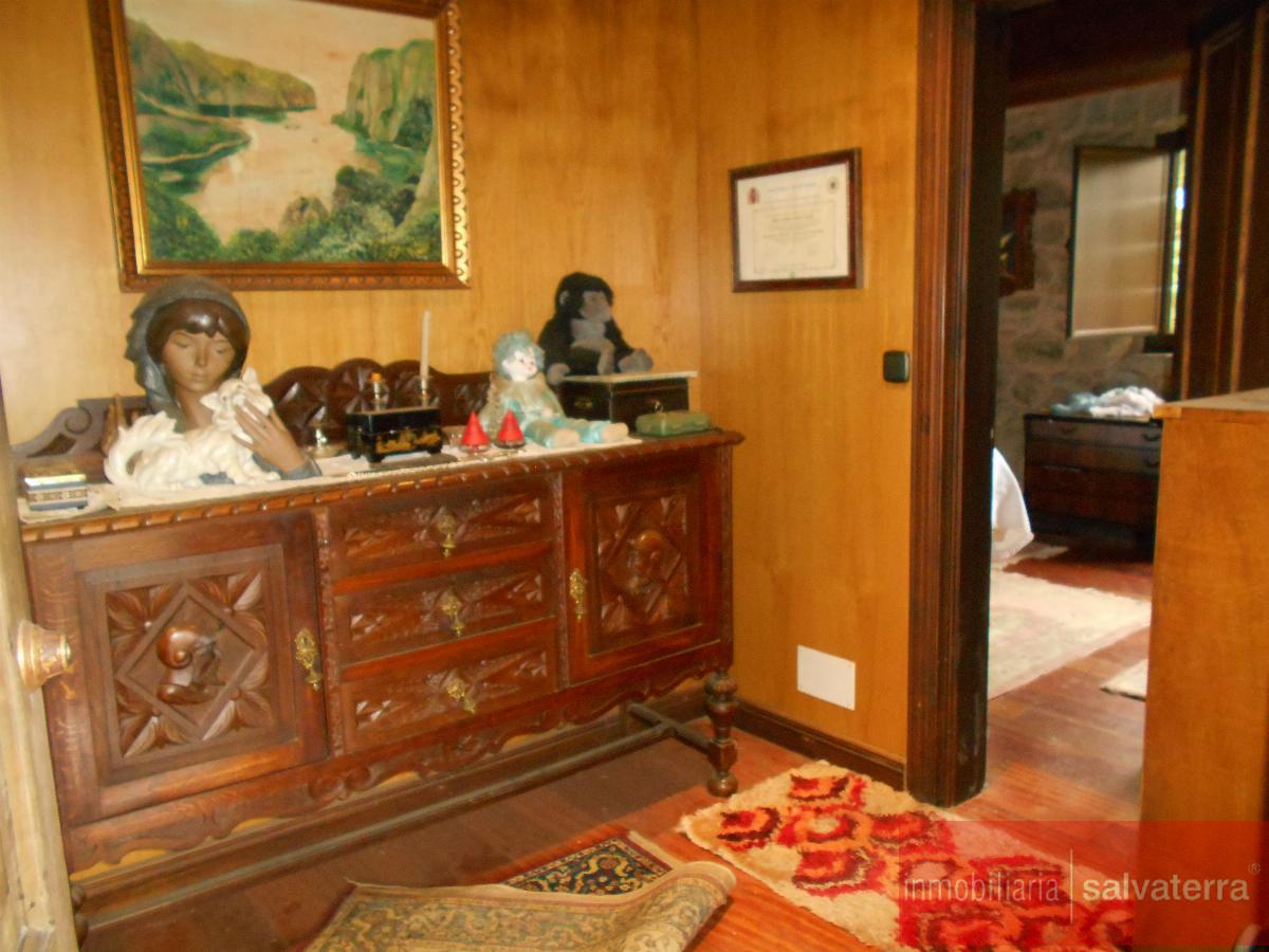 For sale of house in Salvaterra de Miño