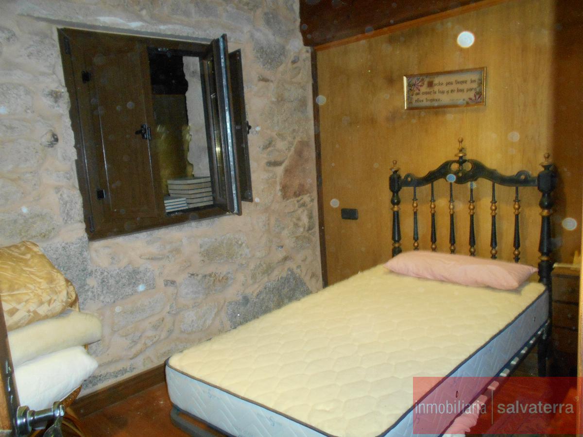 For sale of house in Salvaterra de Miño