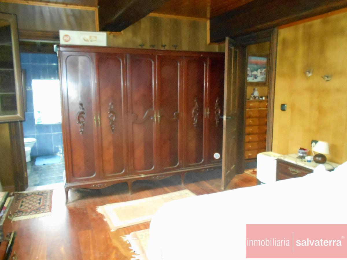 For sale of house in Salvaterra de Miño
