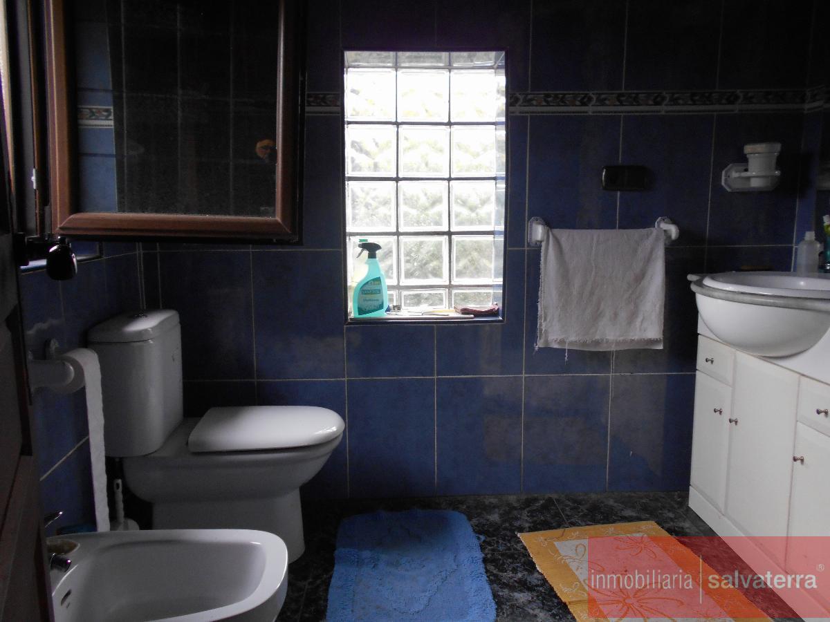 For sale of house in Salvaterra de Miño