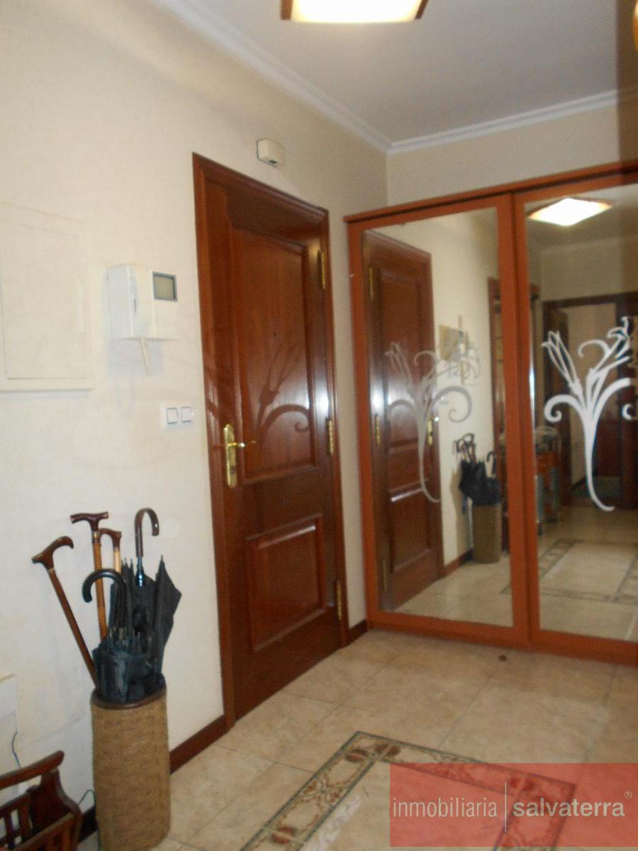 For sale of flat in Salvaterra de Miño