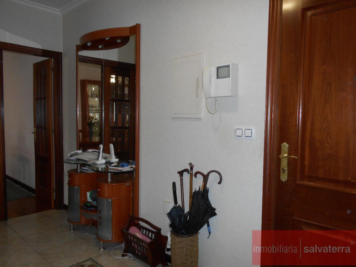 For sale of flat in Salvaterra de Miño