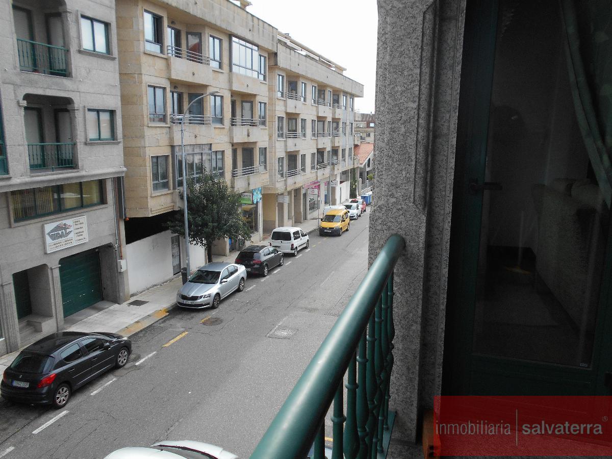 For sale of flat in Salvaterra de Miño