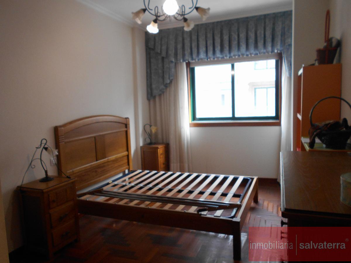 For sale of flat in Salvaterra de Miño