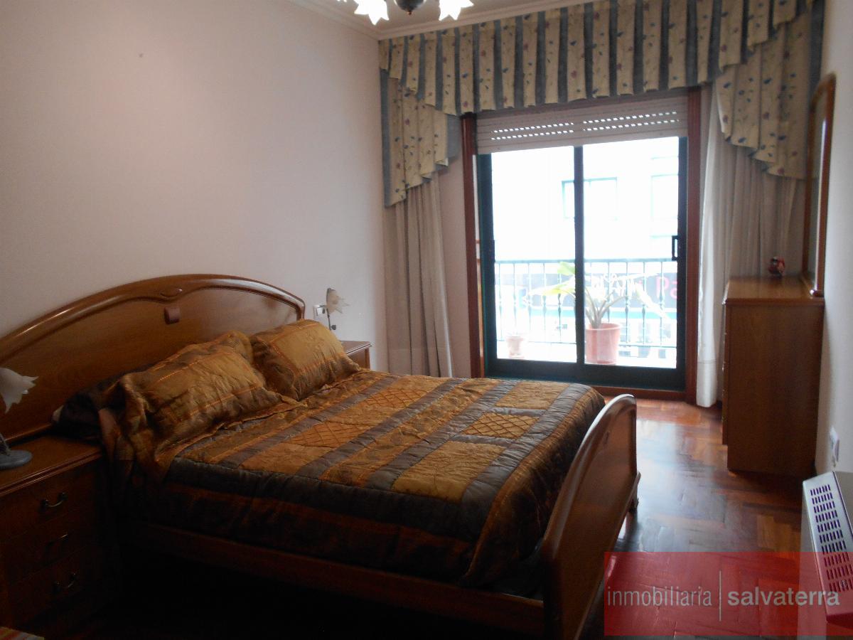 For sale of flat in Salvaterra de Miño