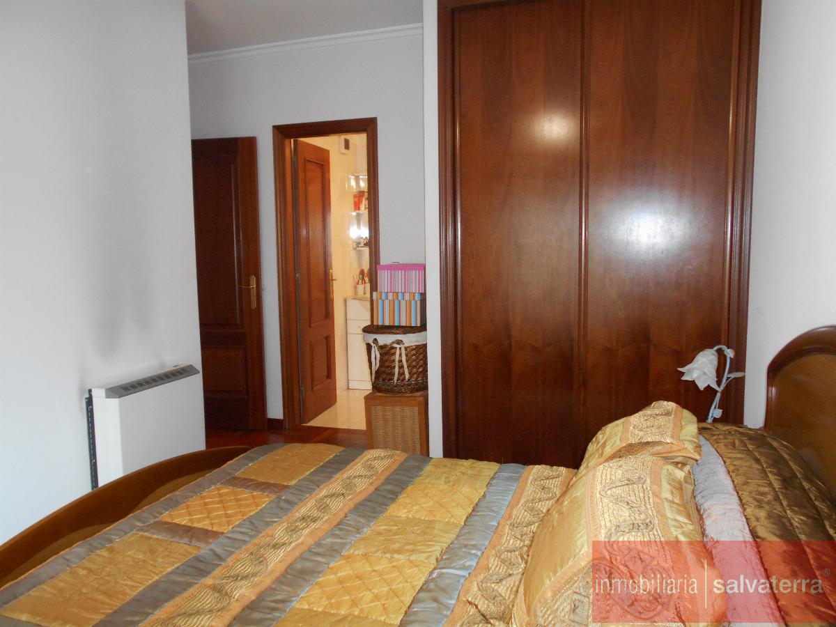 For sale of flat in Salvaterra de Miño