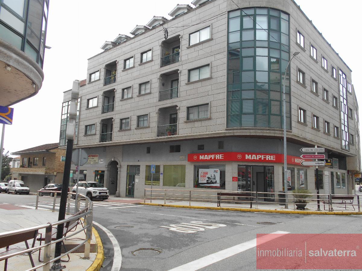 For sale of flat in Salvaterra de Miño