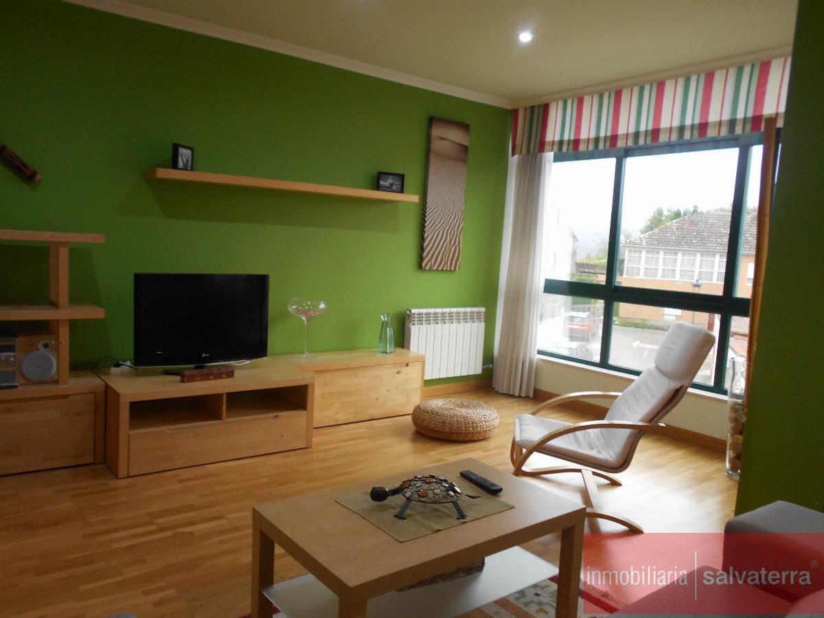 For sale of flat in Neves As