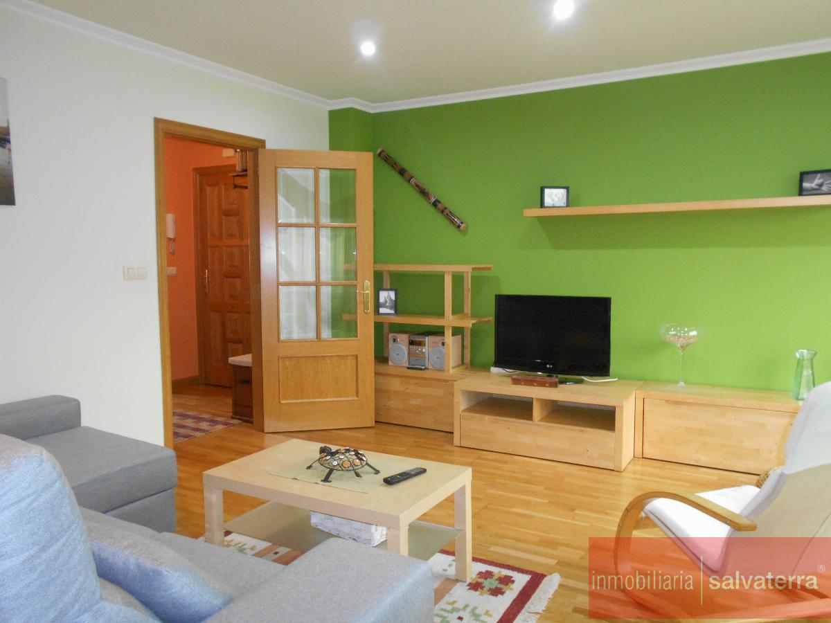 For sale of flat in Neves As