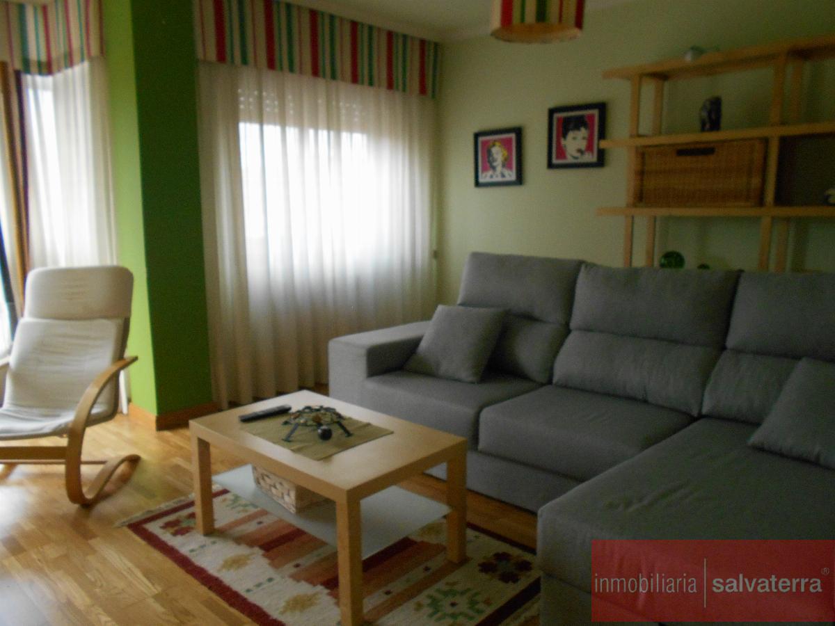 For sale of flat in Neves As