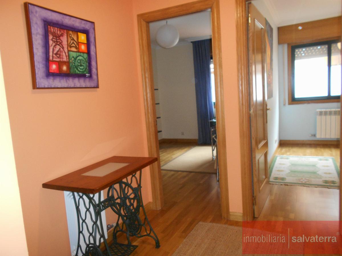 For sale of flat in Neves As