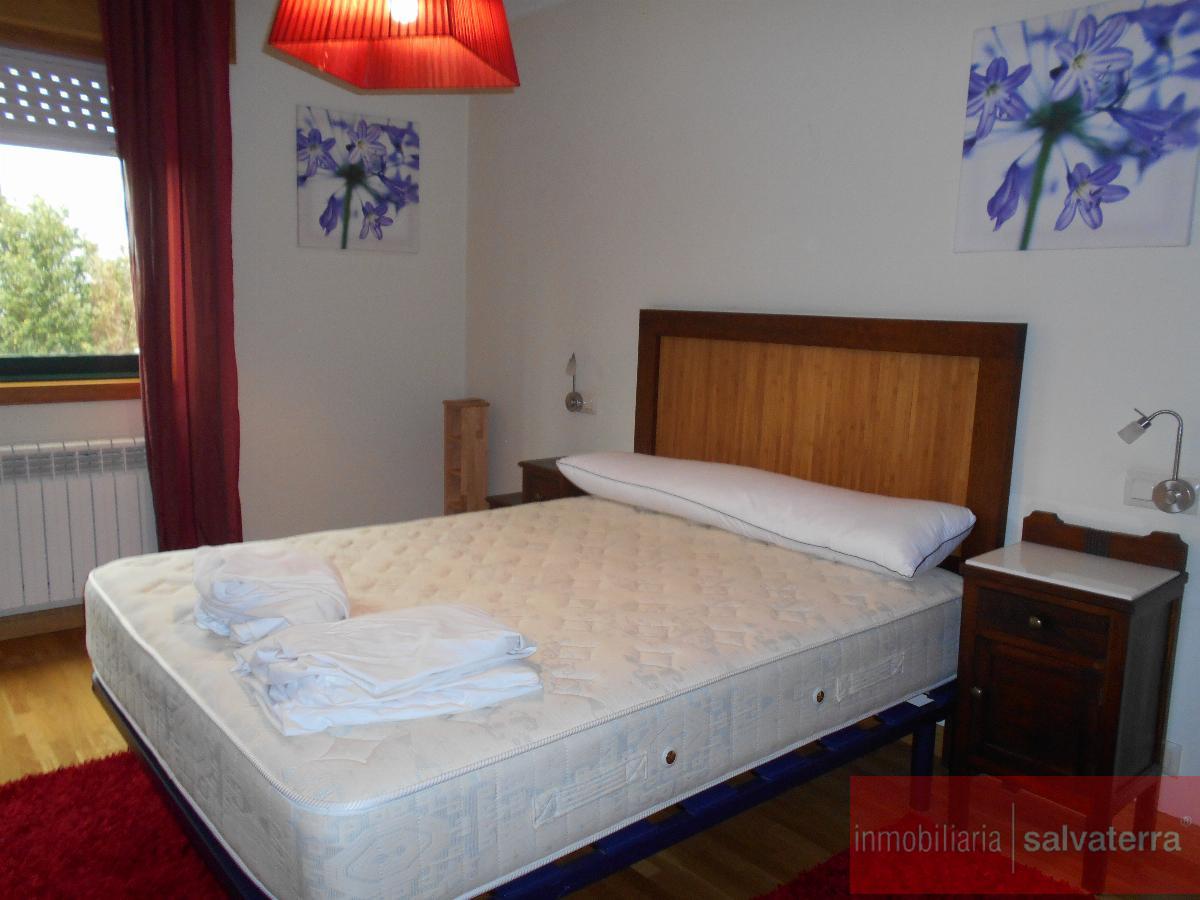 For sale of flat in Neves As