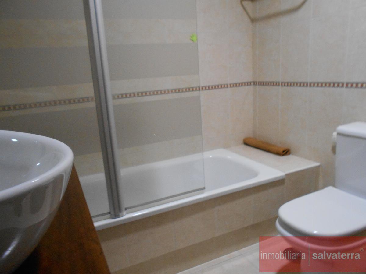 For sale of flat in Neves As