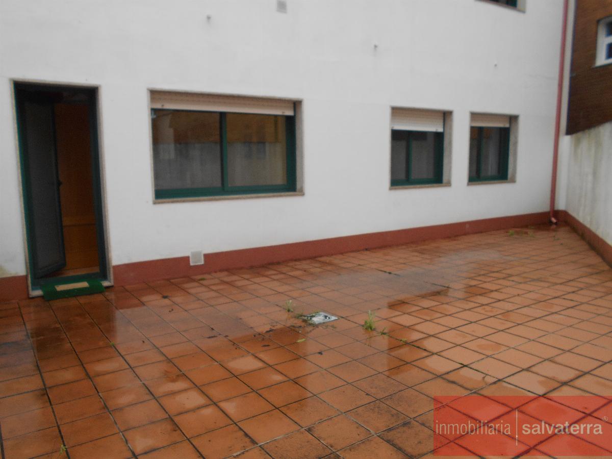 For sale of flat in Neves As