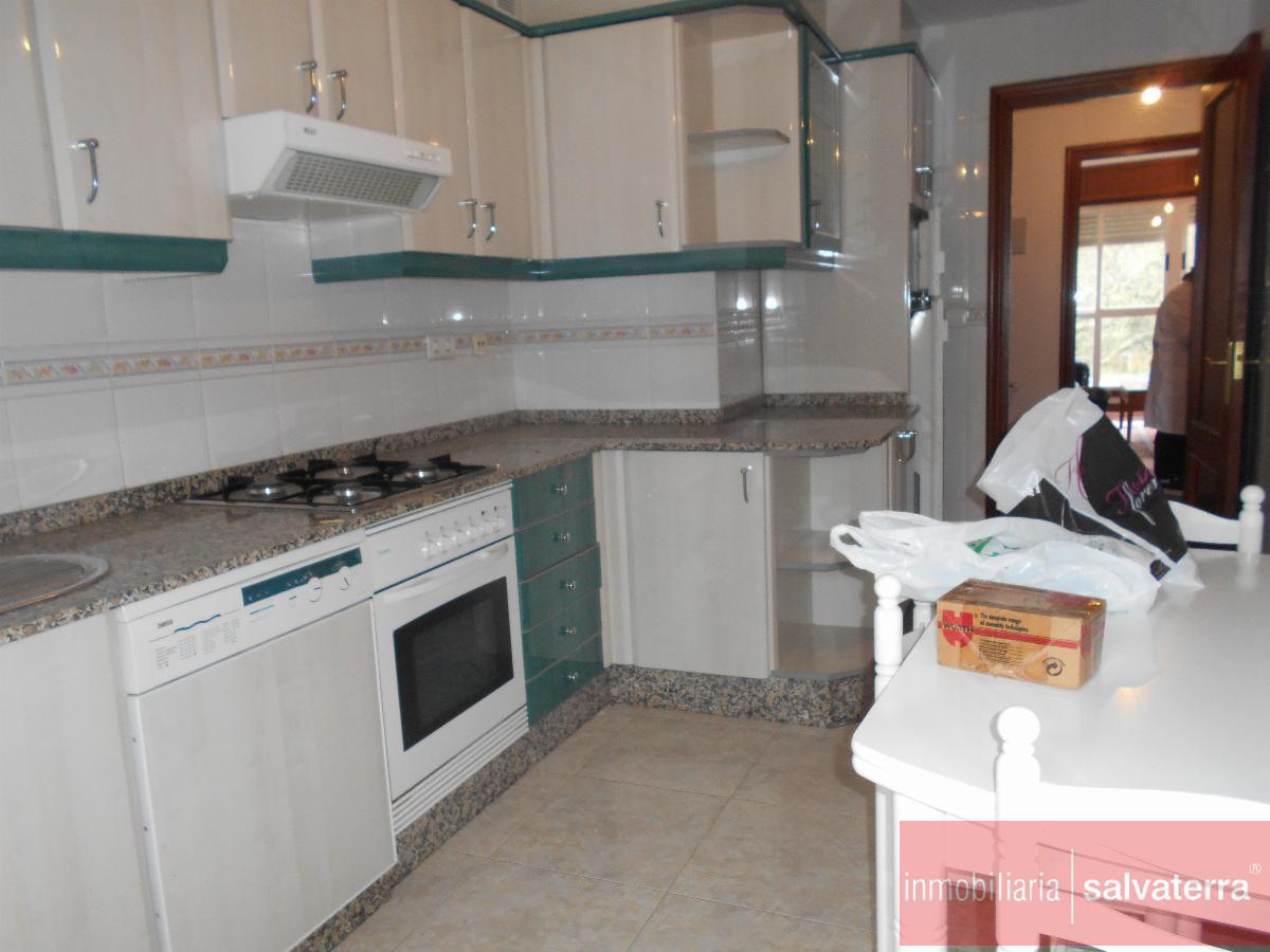 For rent of flat in Ponteareas