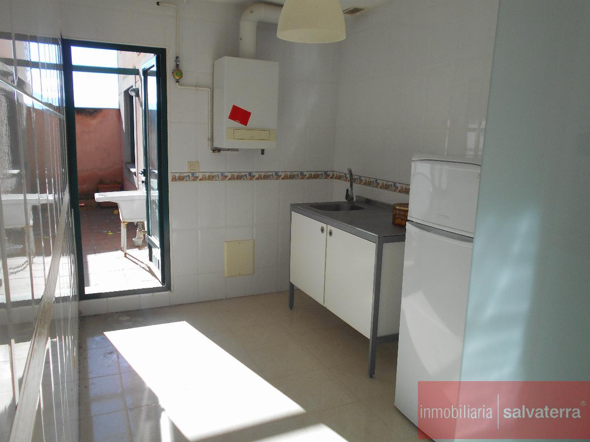 For sale of flat in Salvaterra de Miño