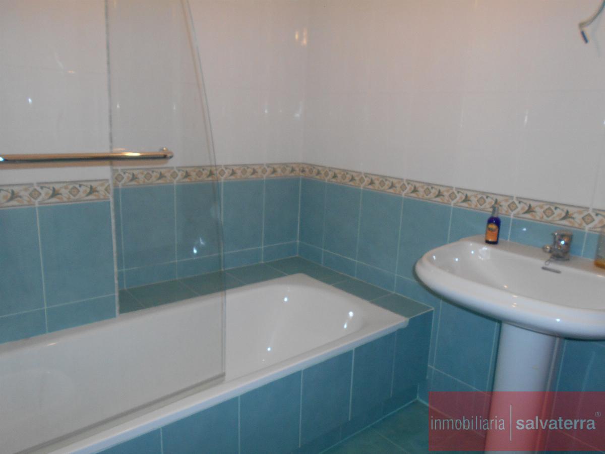 For sale of flat in Salvaterra de Miño