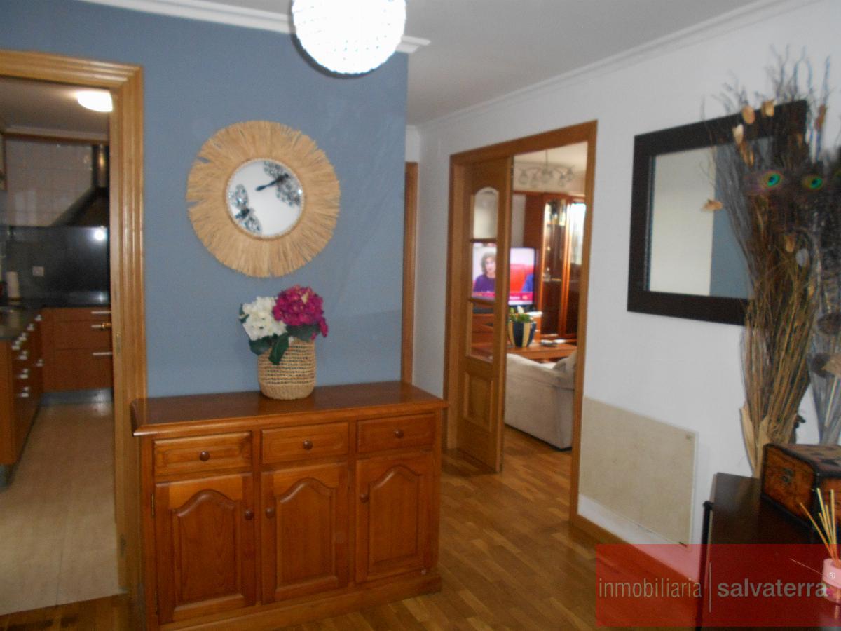 For sale of flat in Salvaterra de Miño