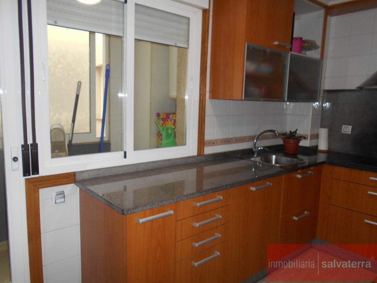 For sale of flat in Salvaterra de Miño