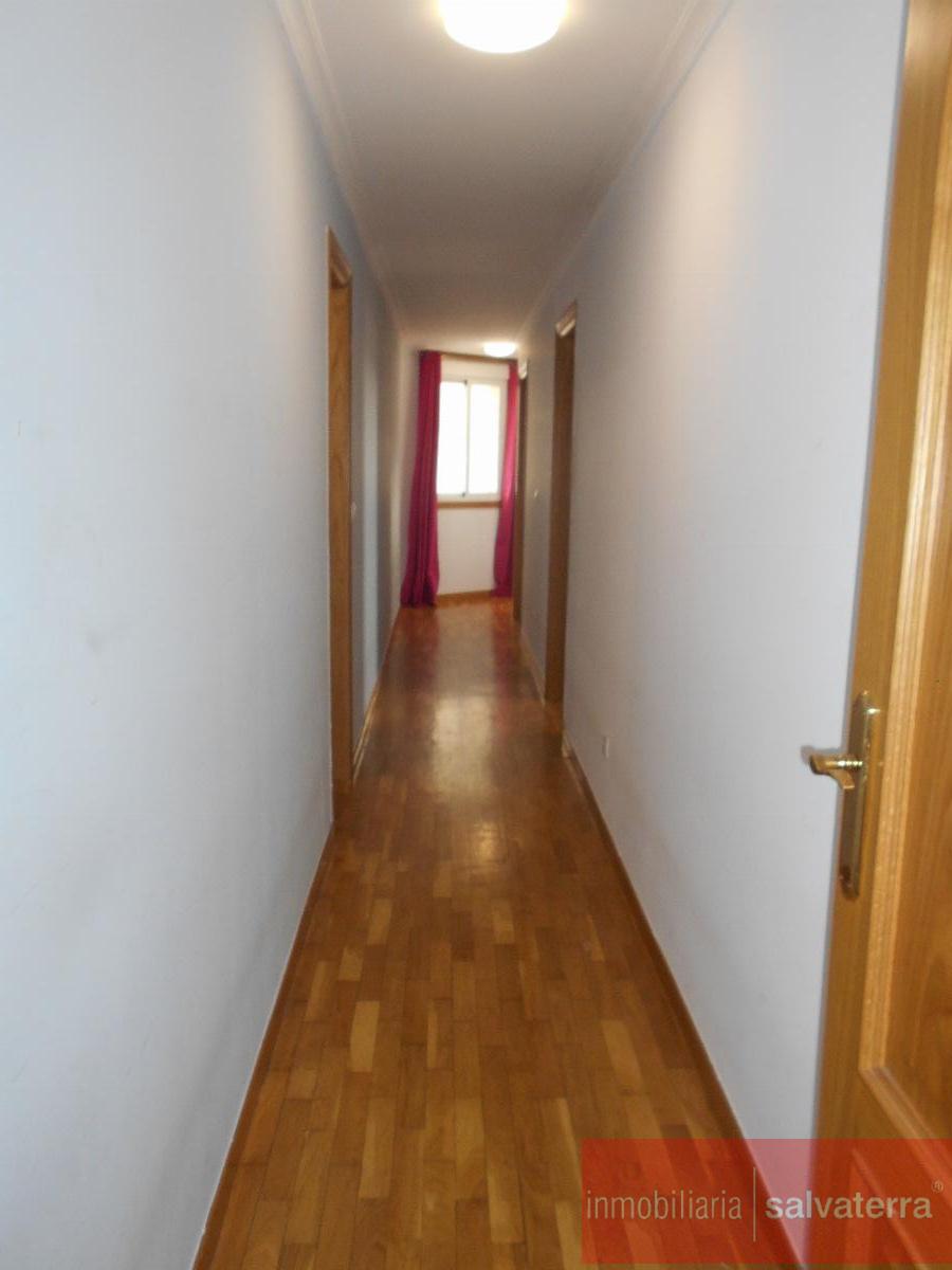 For sale of flat in Salvaterra de Miño