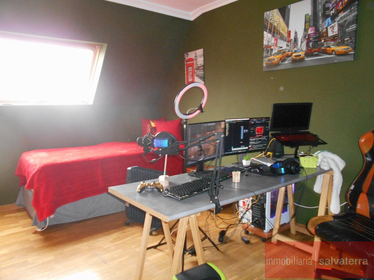 For sale of flat in Salvaterra de Miño