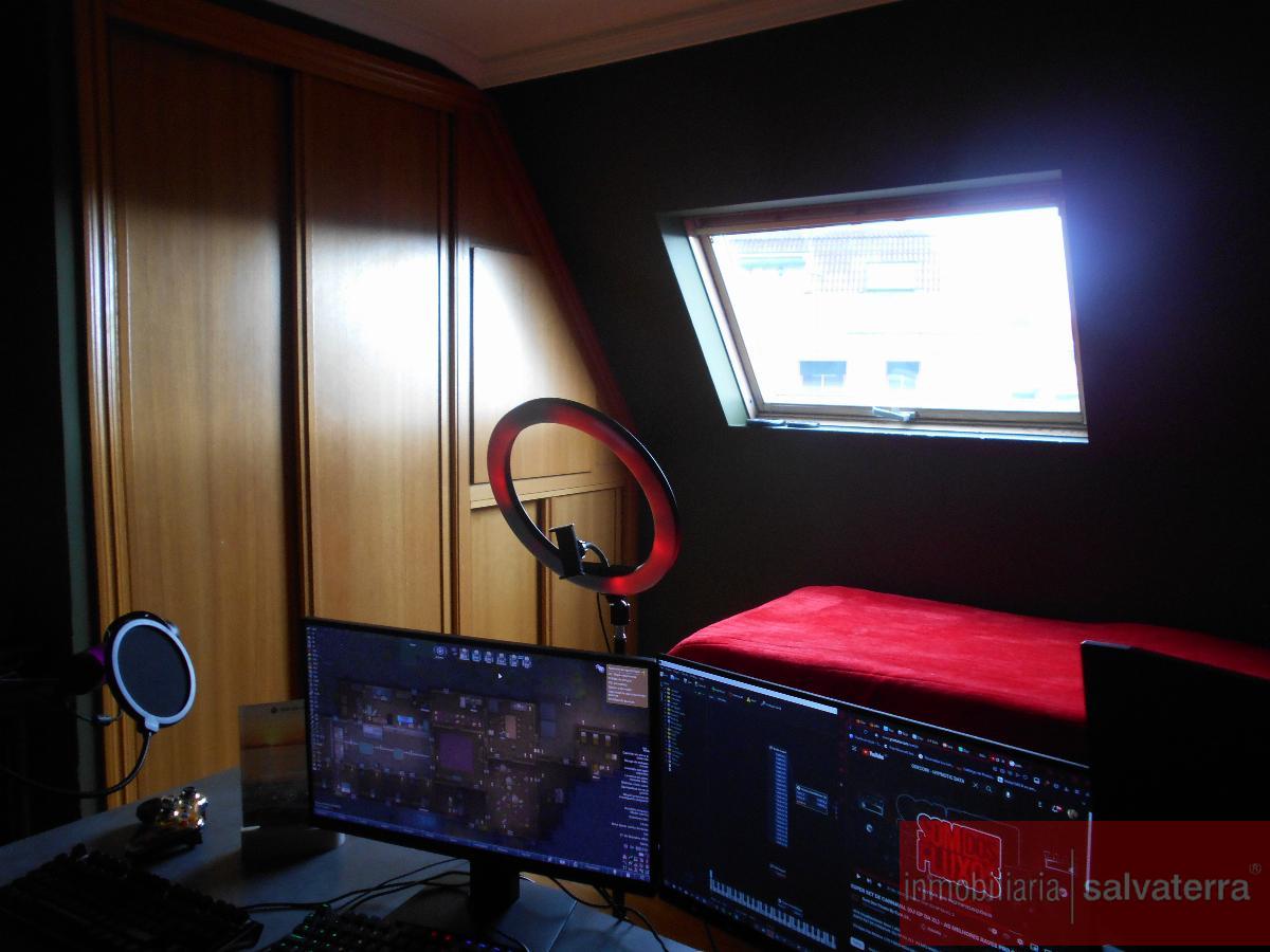 For sale of flat in Salvaterra de Miño