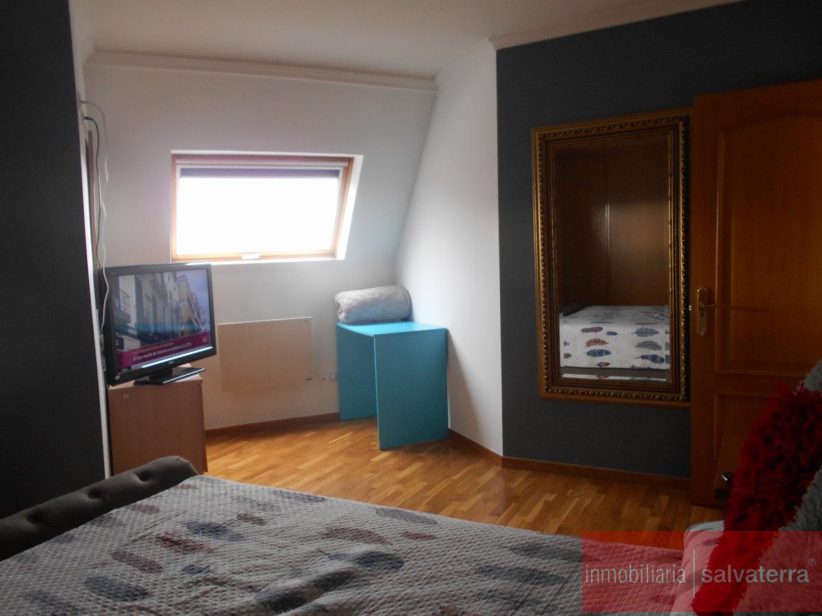 For sale of flat in Salvaterra de Miño