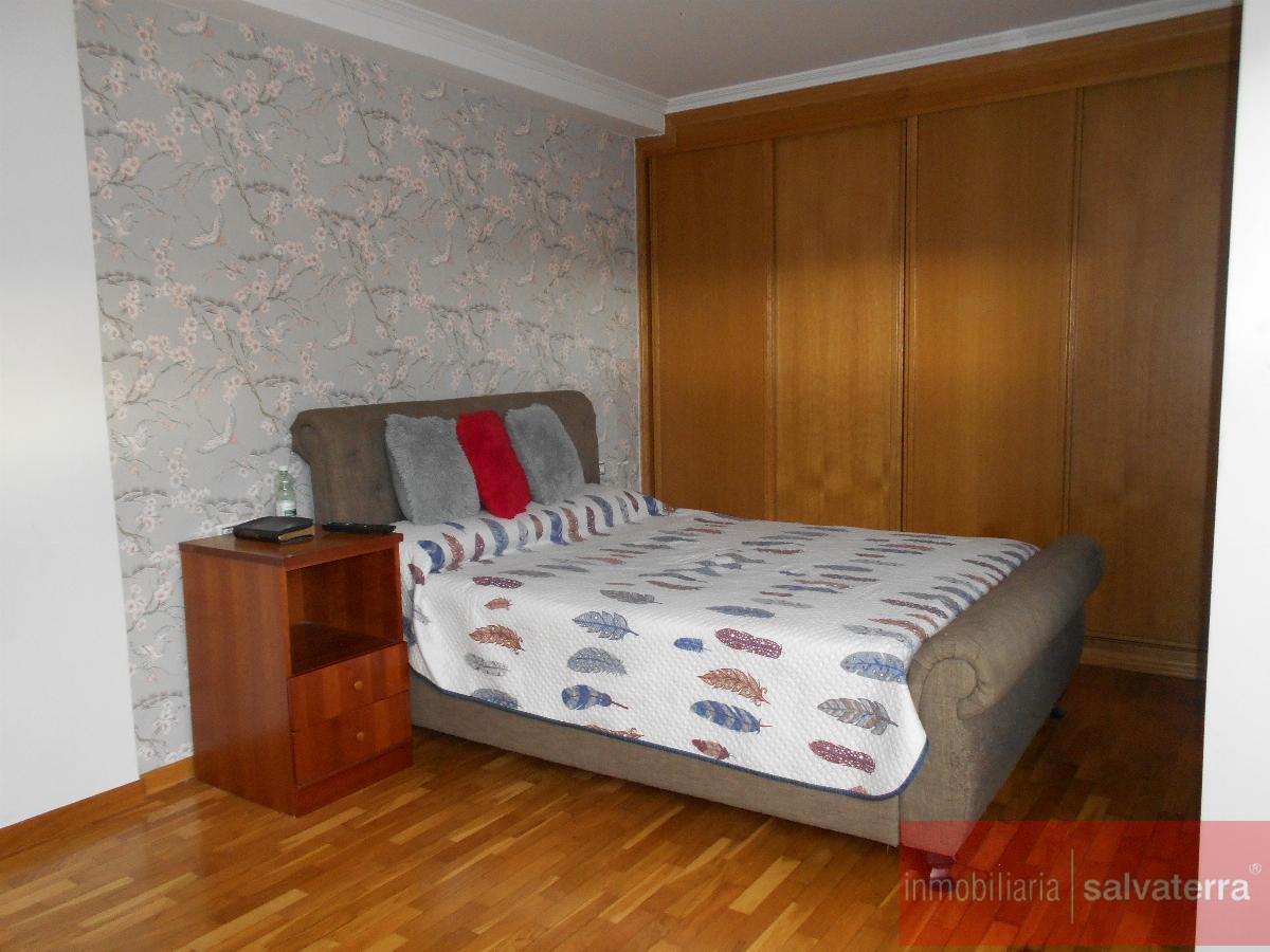 For sale of flat in Salvaterra de Miño