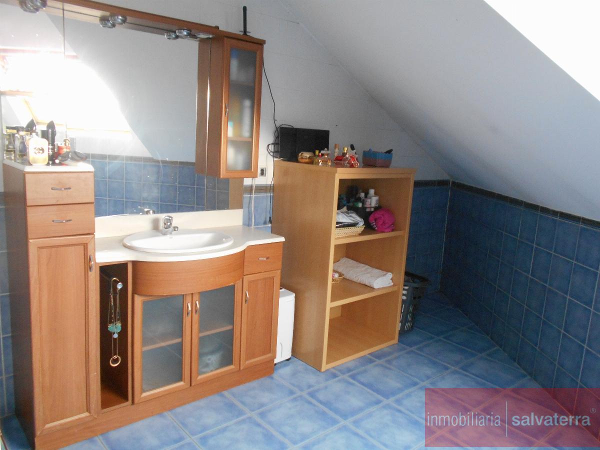 For sale of flat in Salvaterra de Miño