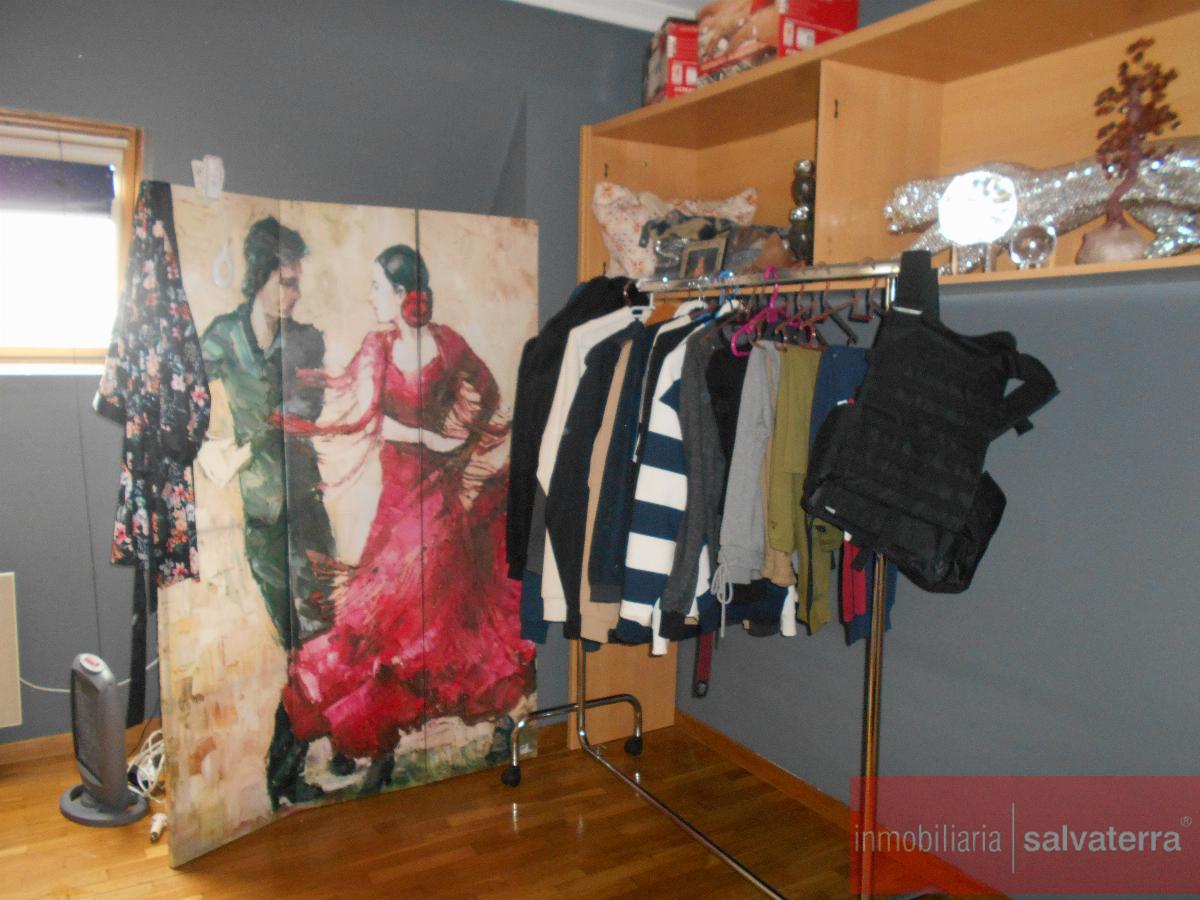 For sale of flat in Salvaterra de Miño