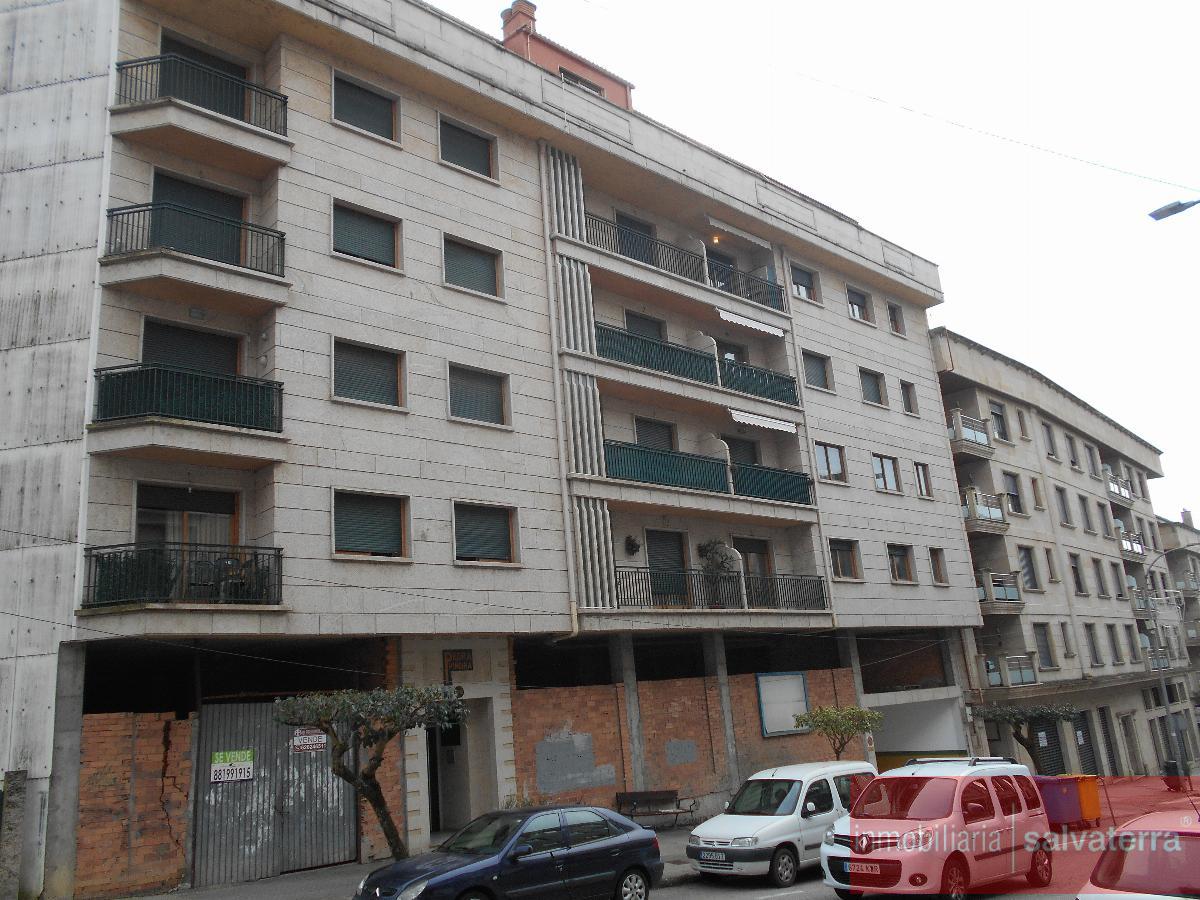 For sale of flat in Salvaterra de Miño