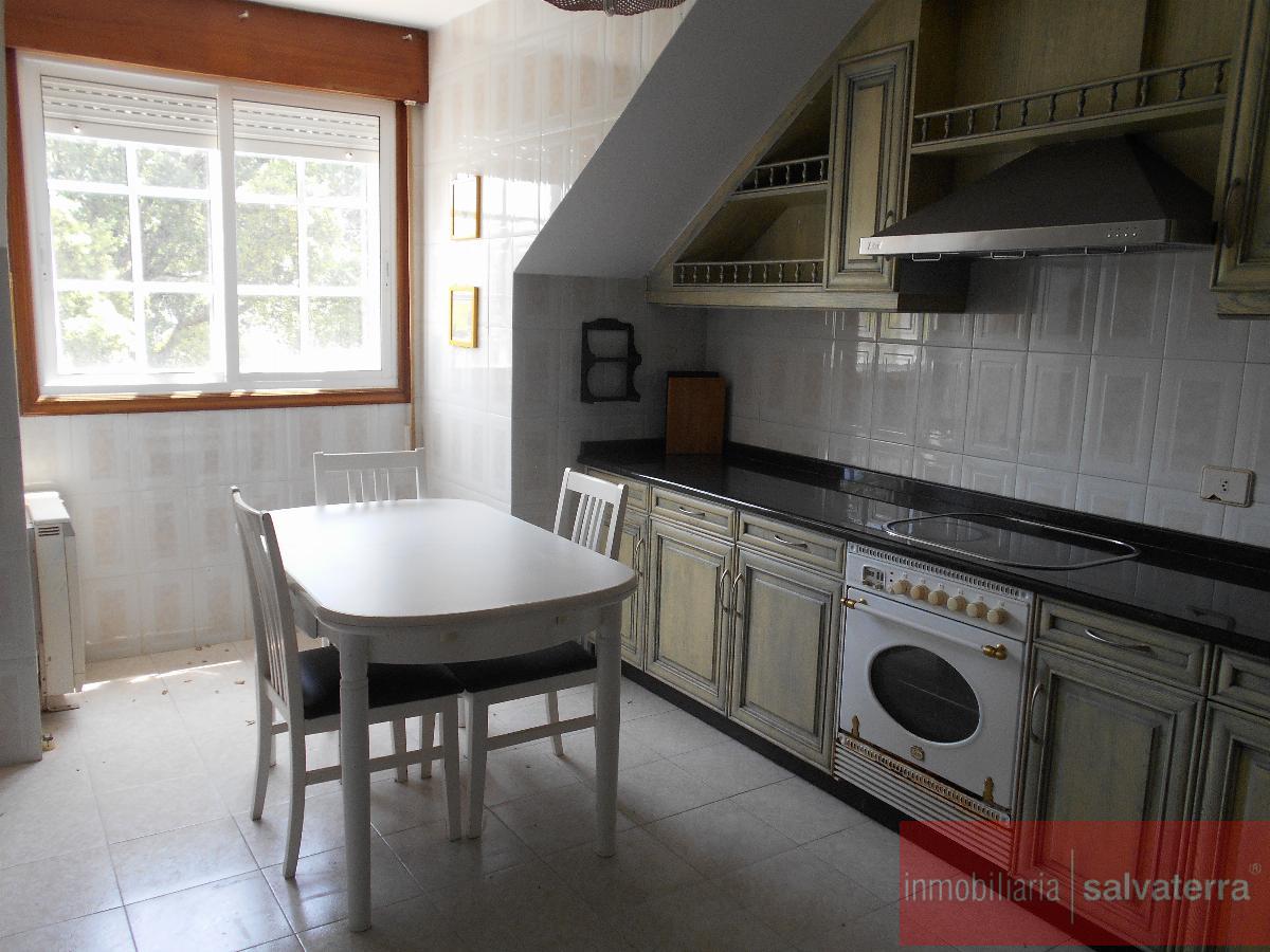 For sale of flat in Neves As