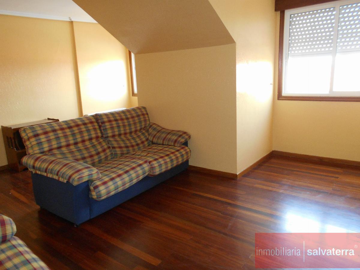 For sale of flat in Neves As