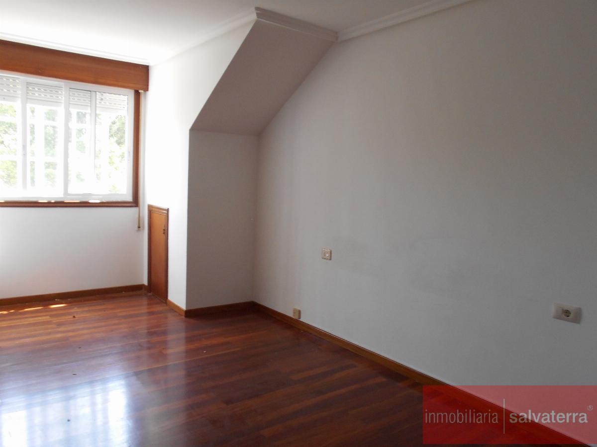 For sale of flat in Neves As