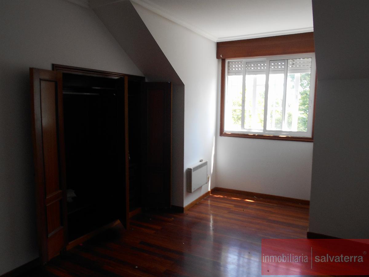 For sale of flat in Neves As